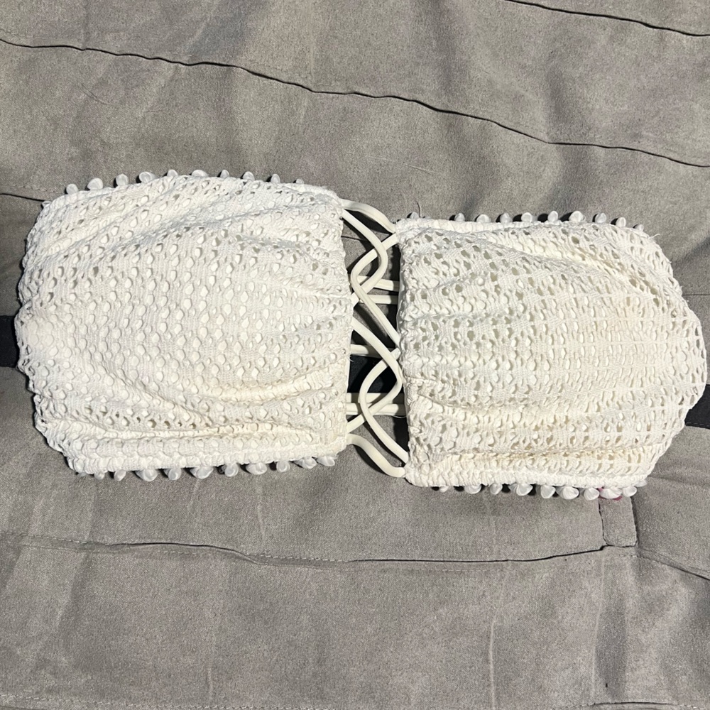 Victoria’s Secret strapless bikini top